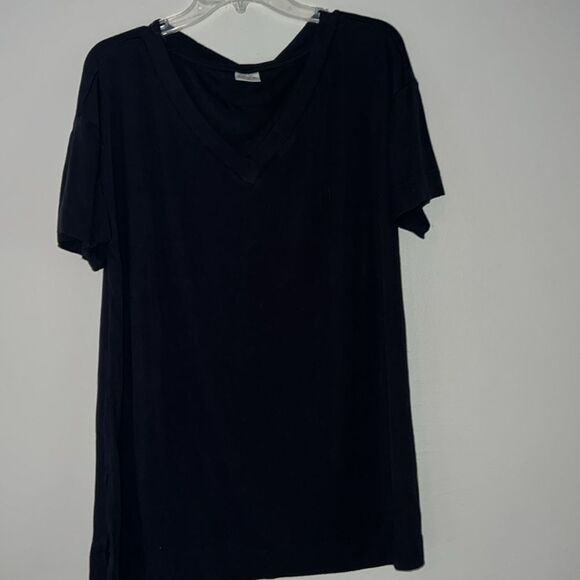 Soma loose fit V-neck short sleeve top size medium - Picture 2 of 8